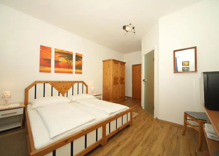 Bockwirt Πανσιόν *